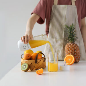 Portable BPA Free 350ml Tritan Cup Electric Mixer Fruit Juicer - Image 3